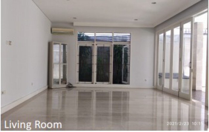 Rumah disewakan di Kemang Jakarta Selatan